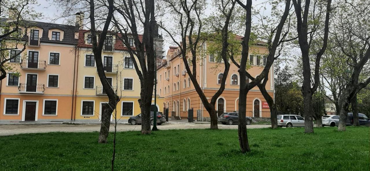 קאמיאנטס - פודיסקי Апартаменти - Історія З Вікна מראה חיצוני תמונה